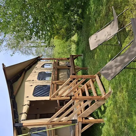 Toilé - Terrasse Pour 5 Personnes - Api-1-52-1585